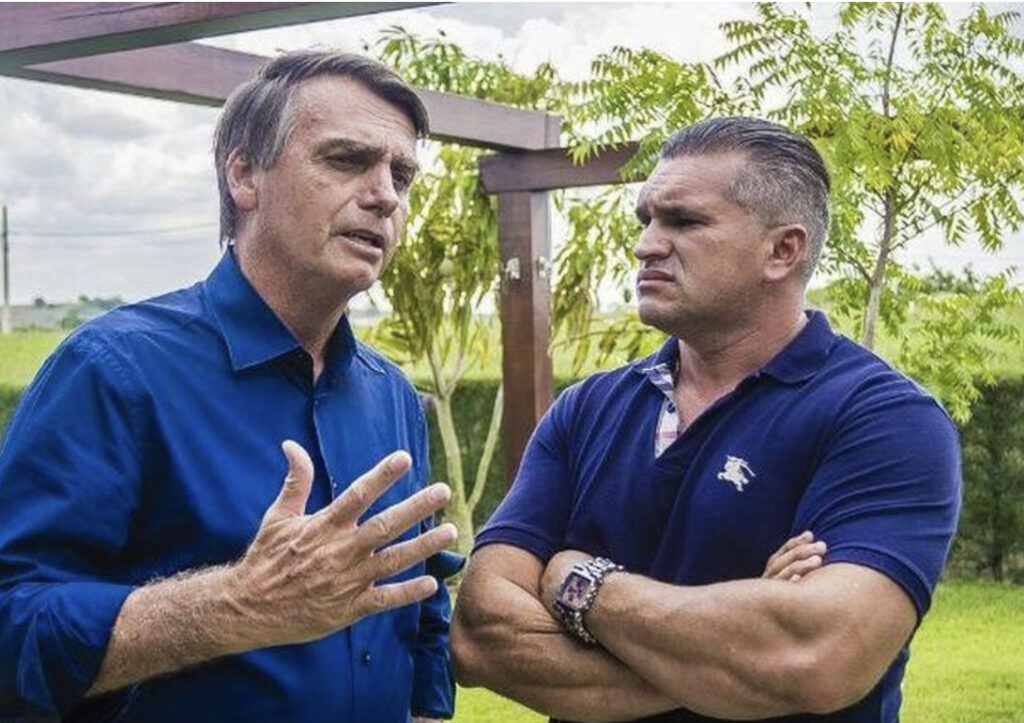 Jair Bolsonaro (esquerda) e Julian Lemos (direita) - Foto: Divulgação