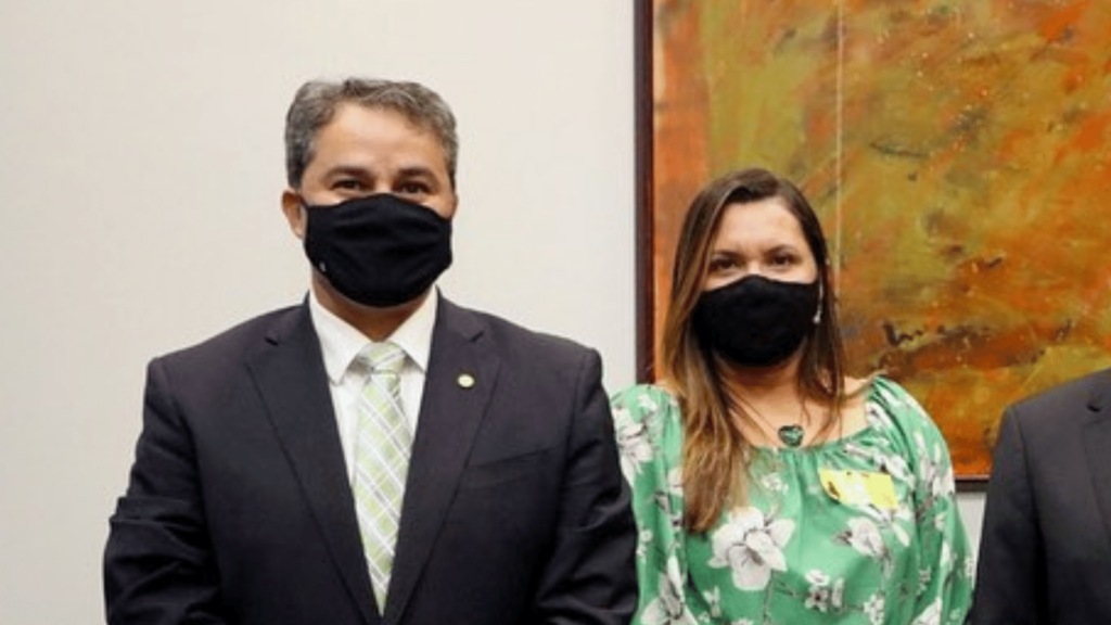 Efraim Filho e Elissandra Brito - Foto: Reprodução