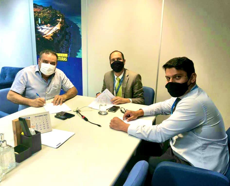 Prefeito Totó Ribeiro assinou convênio do valor de R$ 435 mil - Foto: Reprodução
