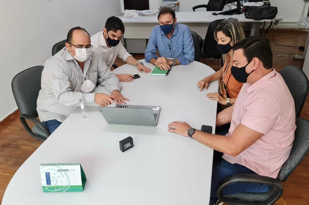 Ex-prefeito Naia e Danielle durante reuniões no DER-PB – Foto: Assessoria