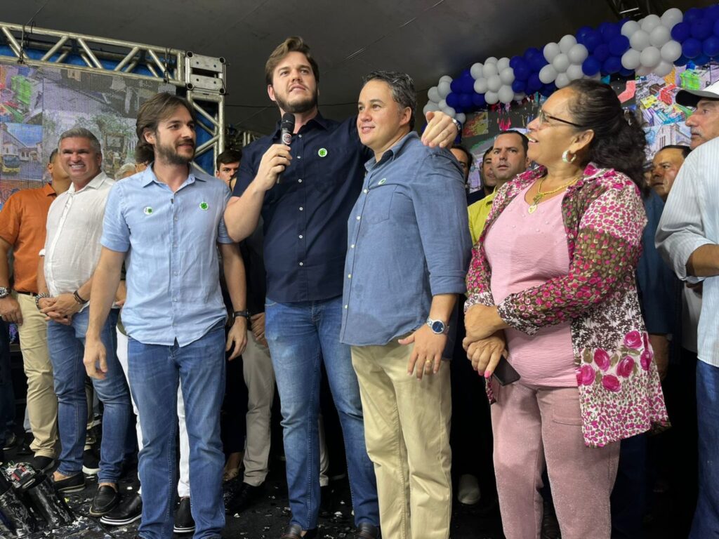 União entre Pedro-Efraim é celada com muita festa - Foto: Reprodução/Sony Lacerda