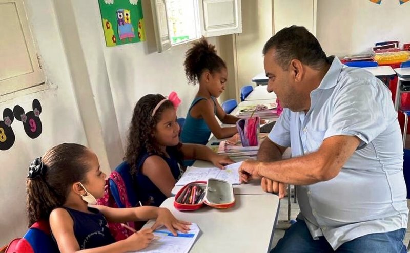 Prefeito orienta e monitora retorno às aulas presenciais – Foto: Assessoria
