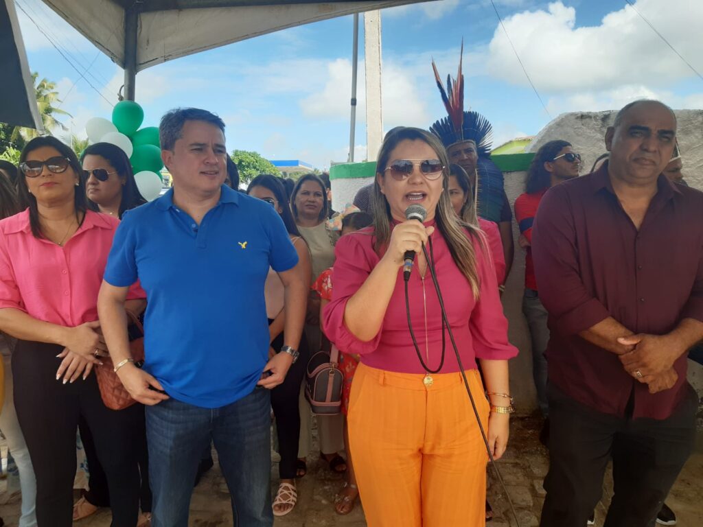 Prefeita Lili entregou obras nesta sexta-feira (27) - Foto: Blog Lenilson Balla