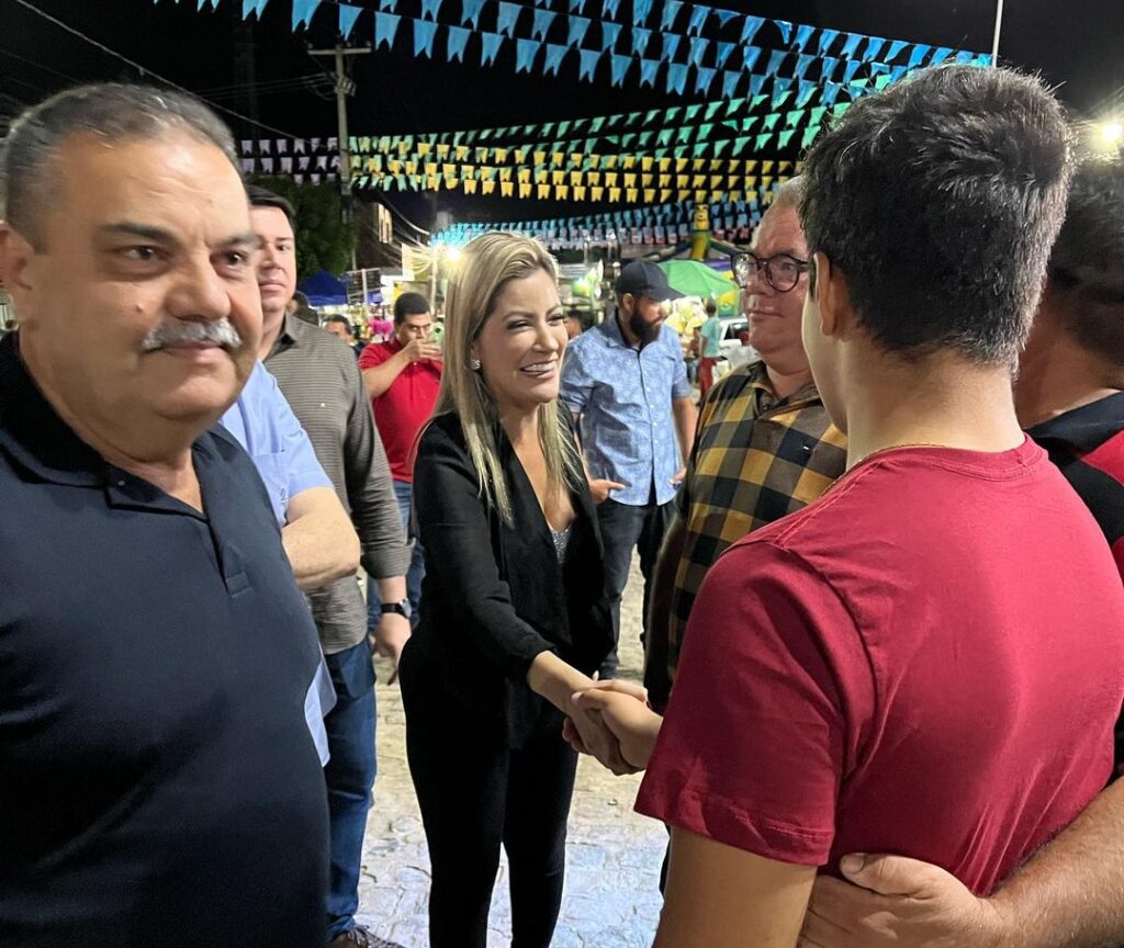 Danielle do Vale esteve acompanhada do prefeito Totó Ribeiro - Foto: Reprodução/redes sociais