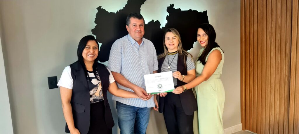 Prefeita Lili esteve na Famup para receber o certificado – Foto: Assessoria