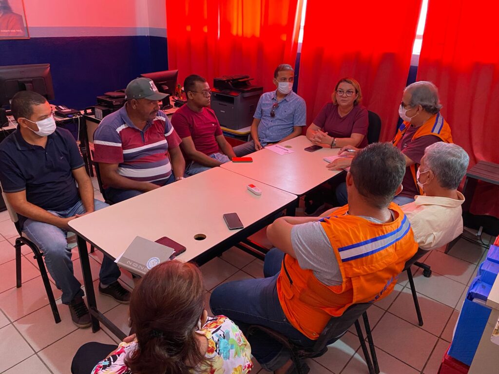 Magna Gerbasi se reuniu com Defesa Civil do Estado e secretários municipais - Foto: CCOM/Rio Tinto