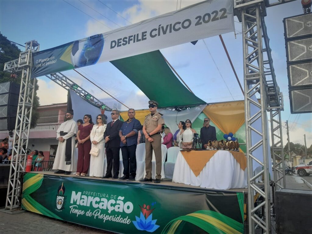 Palanque das autoridades e convidados – Foto: Blog Lenilson Balla