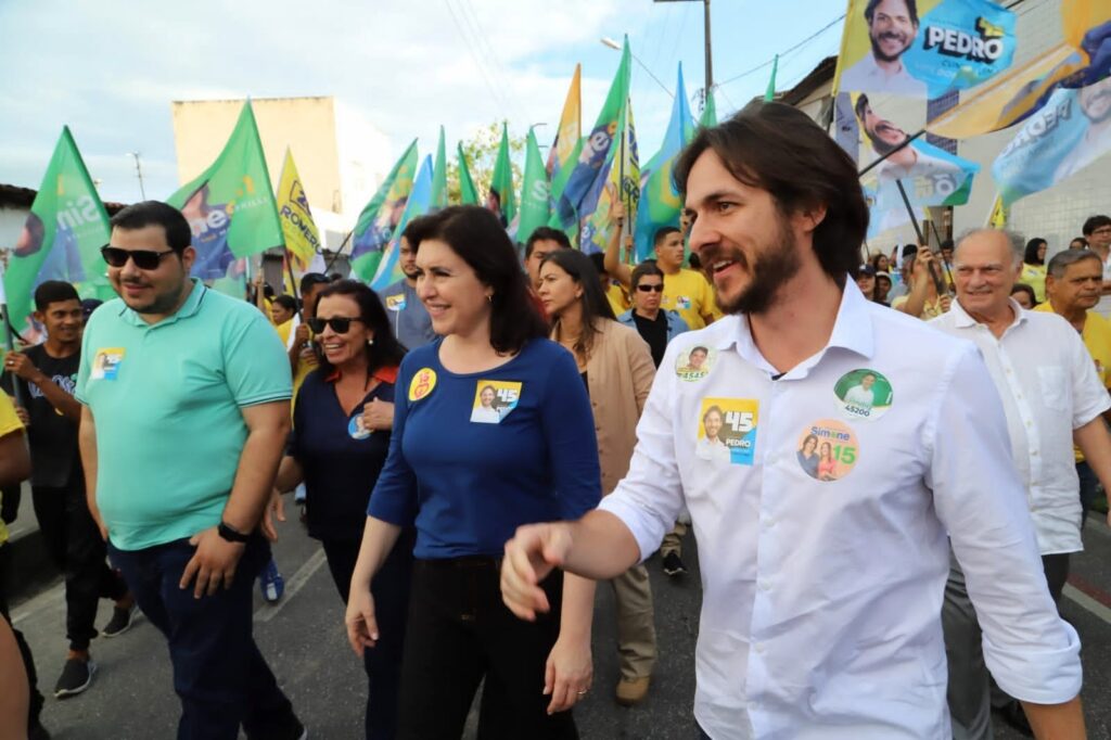 Pedro e Simone participaram da Caminhada 45, no bairro Monte Castelo – Foto: Assessoria