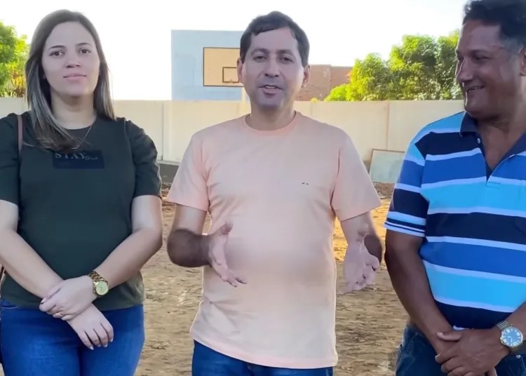 Na visita, o gestor esteve acompanhado da vice-prefeita Dayane Dantas - Foto: Reprodução/redes sociais