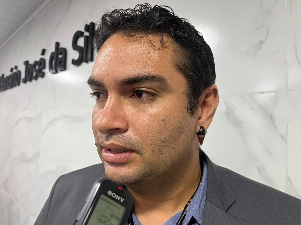 Dentre as novidades, Luan lembrou das sessões itinerantes – Foto: Blog Lenilson Balla