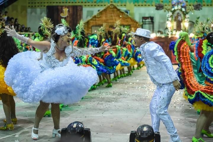 Joia Rara ainda levou os prêmios de melhor casal de noivos, rainha e marcador - Foto: Reprodução/redes sociais