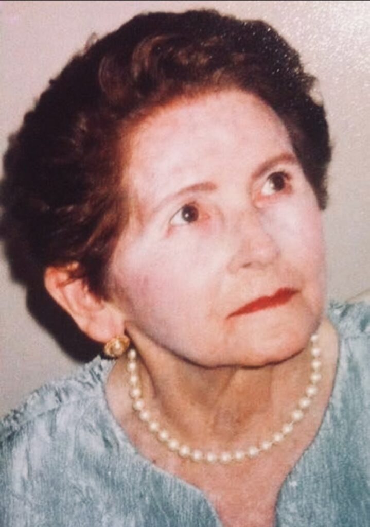 Dona Zefinha é a mãe do jornalista Chico Soares – Foto: Arquivo