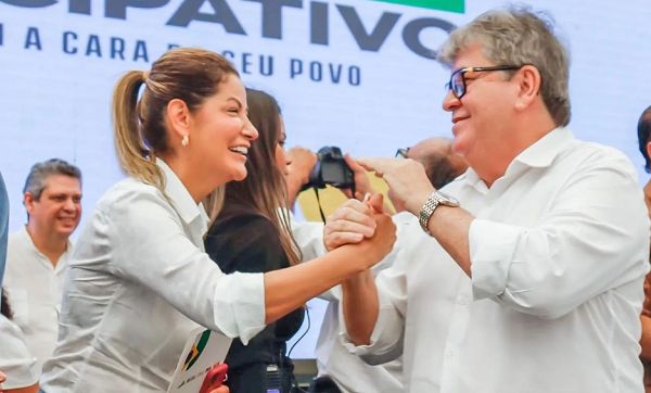 Danielle do Vale comemora “Ponte do Futuro” - Foto: Assessoria