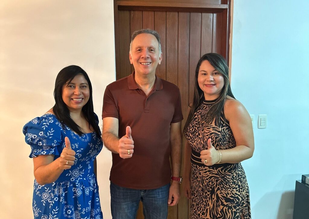 Ellys Oliveira (esquerda), Aguinaldo Ribeiro (centro) e Eliselma Oliveira (direita) - Foto: Reprodução