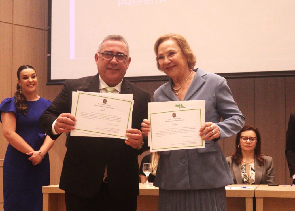 Léa Toscano foi diplomada junto com o vice-prefeito eleito, Raimundo Macedo - Foto: Divulgação/Assessoria