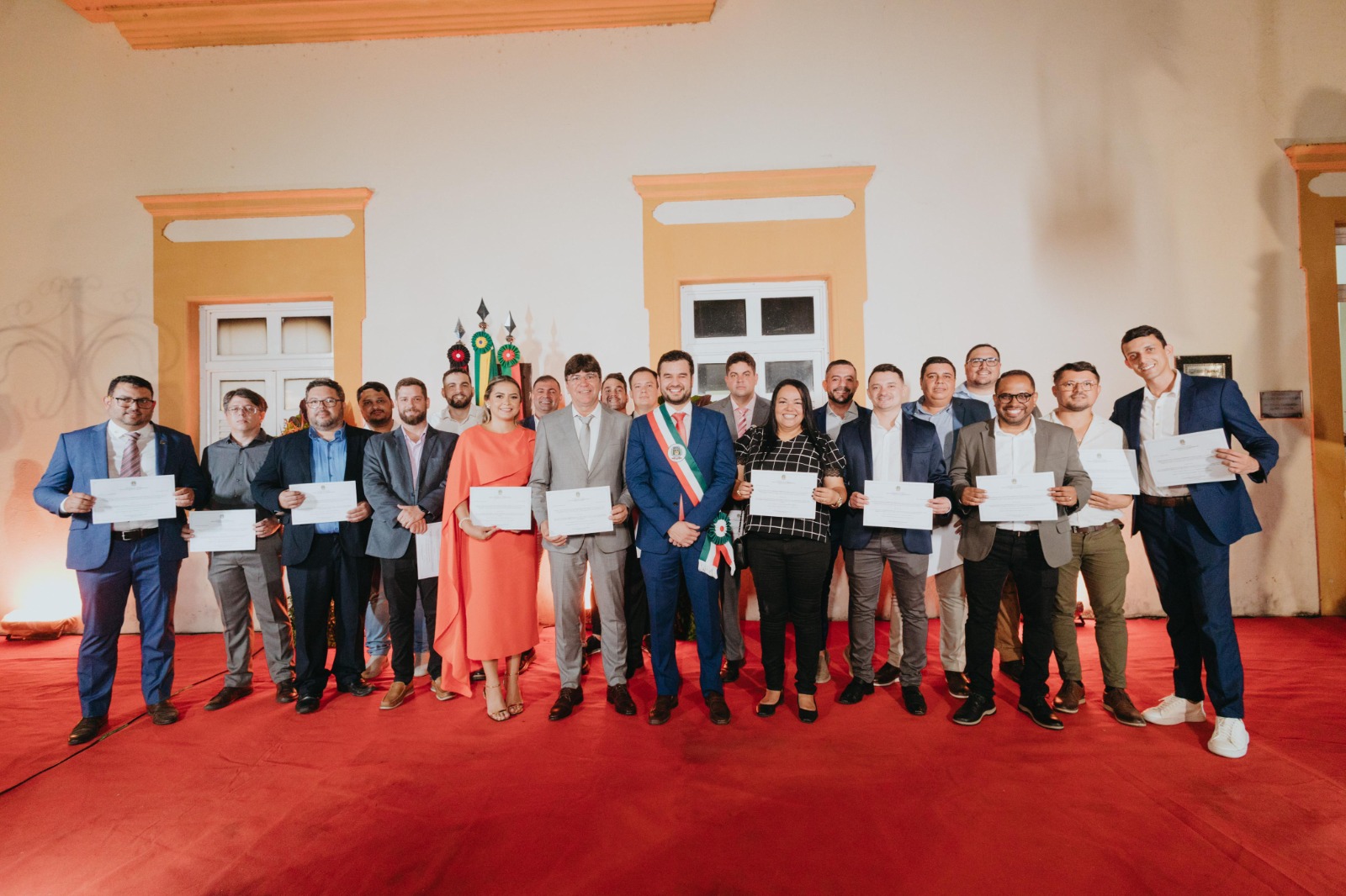 Novo prefeito de Mamanguape deu posse ao novo secretariado - Foto: Divulgação