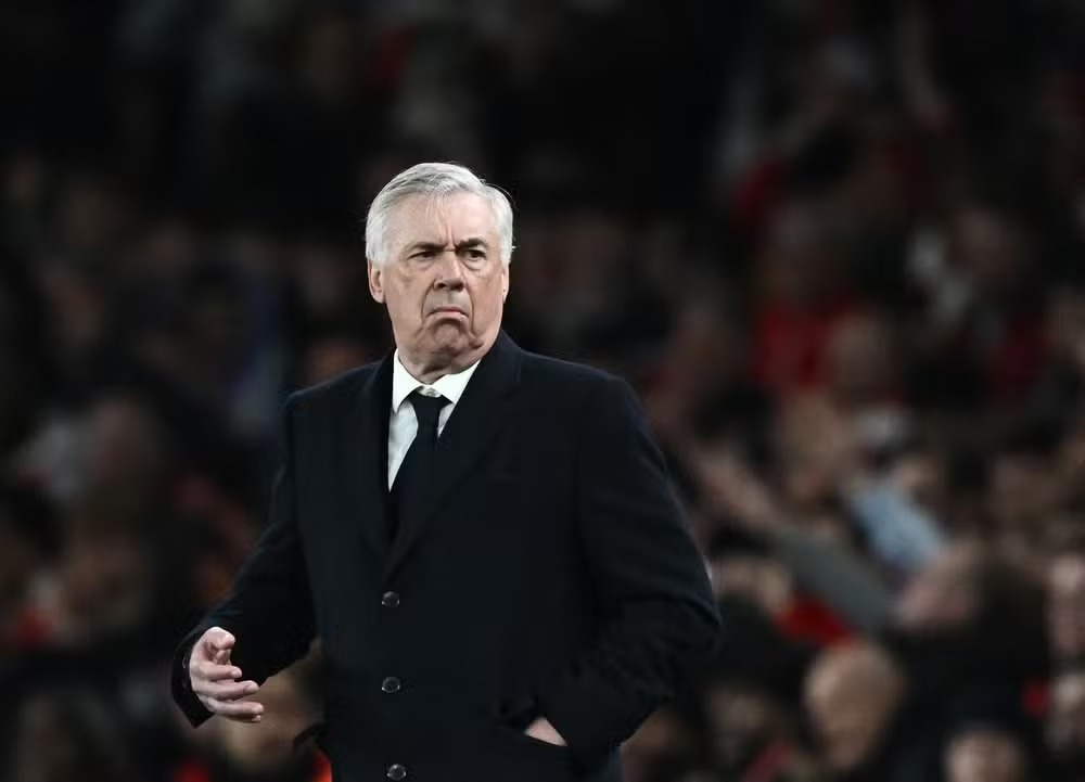 Carlo Ancelotti era técnico do Real Madrid — Foto: Reuters