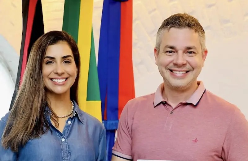 Camila Holanda e André Coutinho, vice-prefeita e prefeito de Cabedelo - Foto: Reprodução
